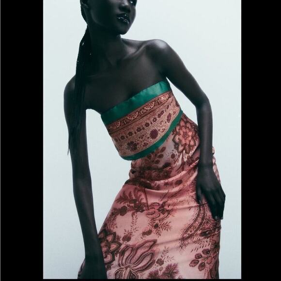 ZARA PRINTED STRAPLESS MIDI DRESS - BRAND NEW WITH TAG. Size XS true to size - Picture 4 of 7